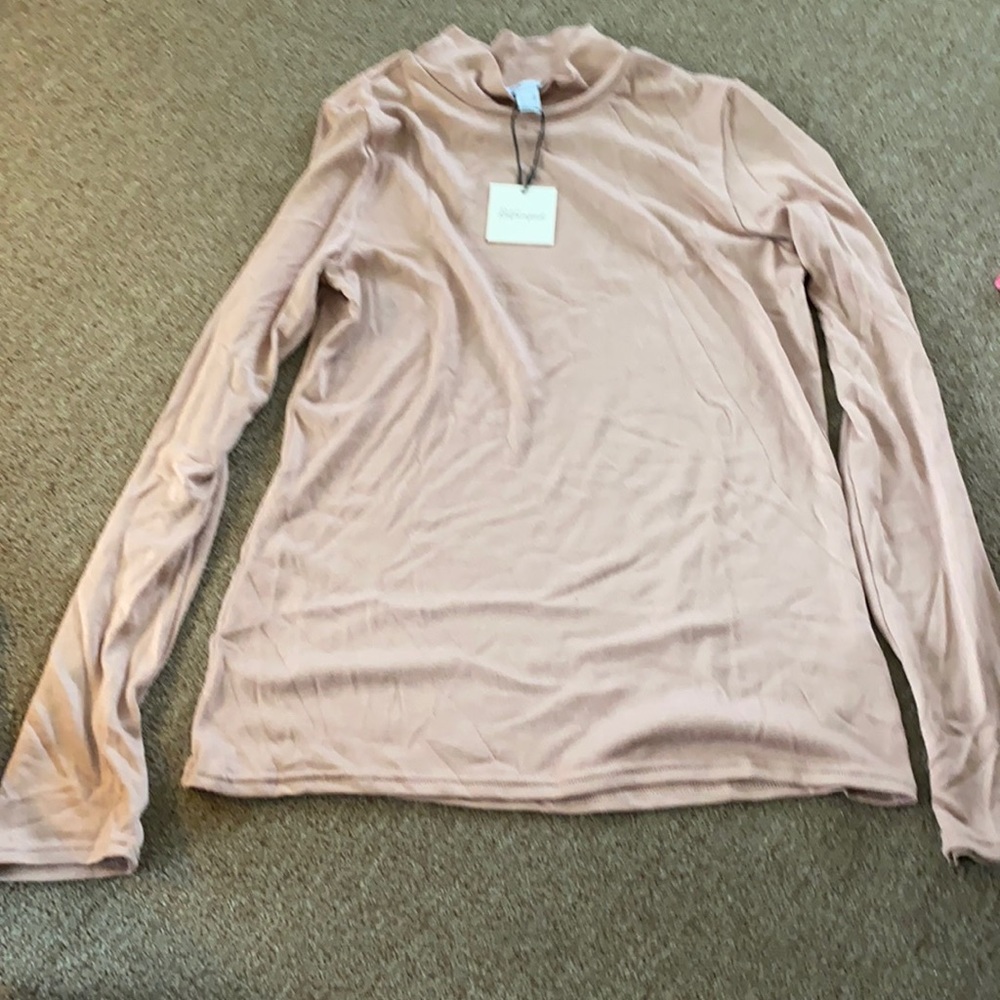 Women’s long sleeve sweater